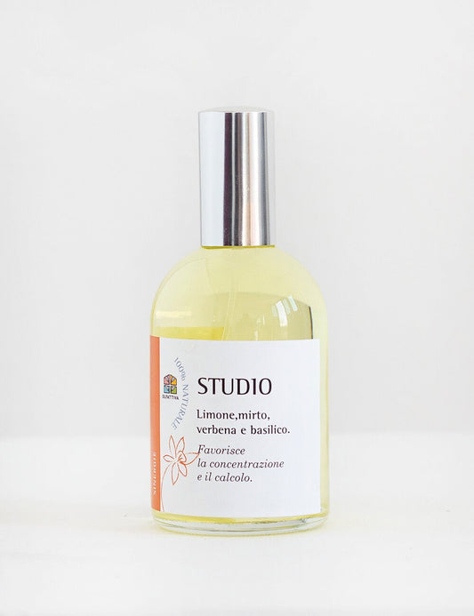 Agua Perfumada con Aceites Esenciales - Estudio - Yumibio Espana