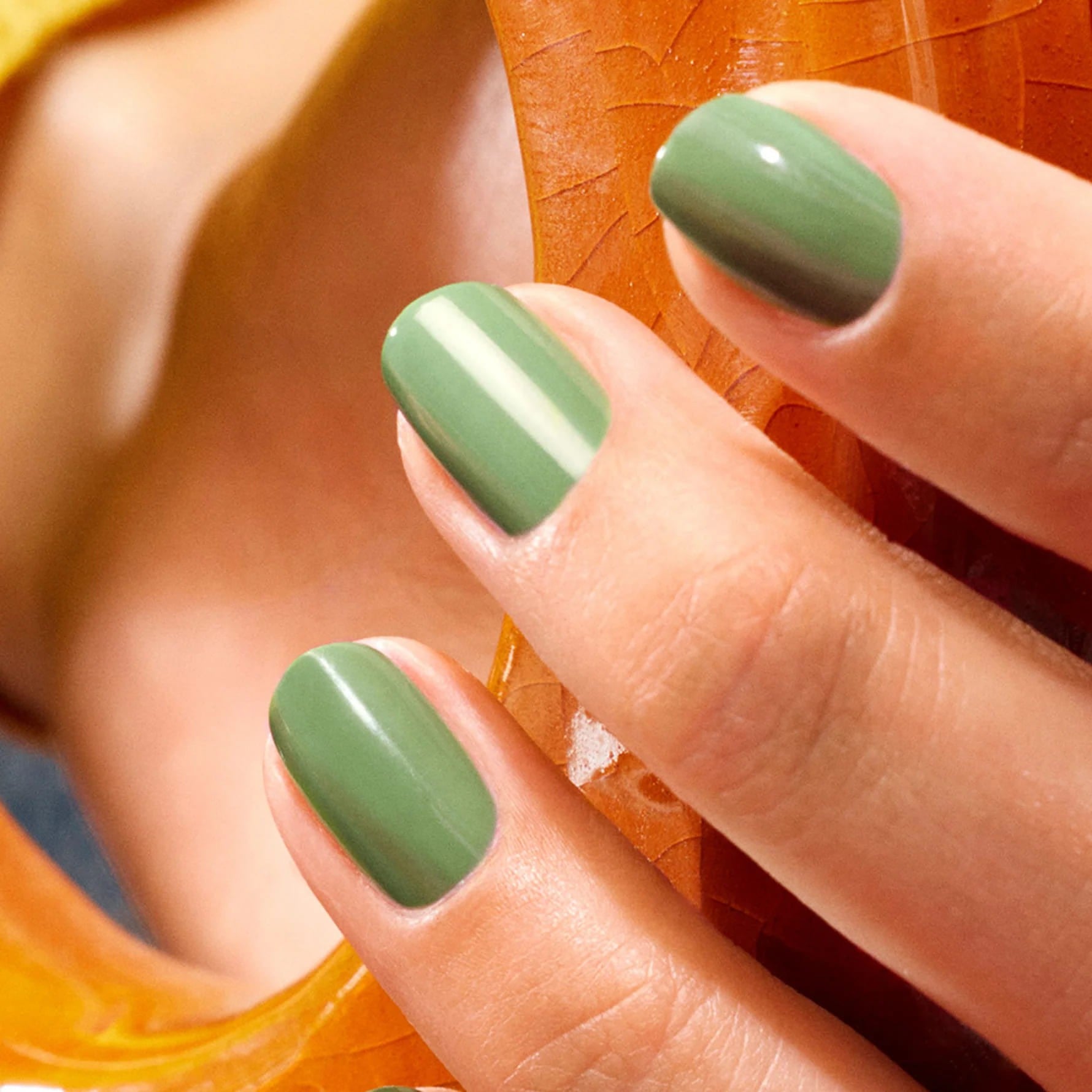 Esmalte de uñas semipermanente verde - Artichaut - Yumibio Espana